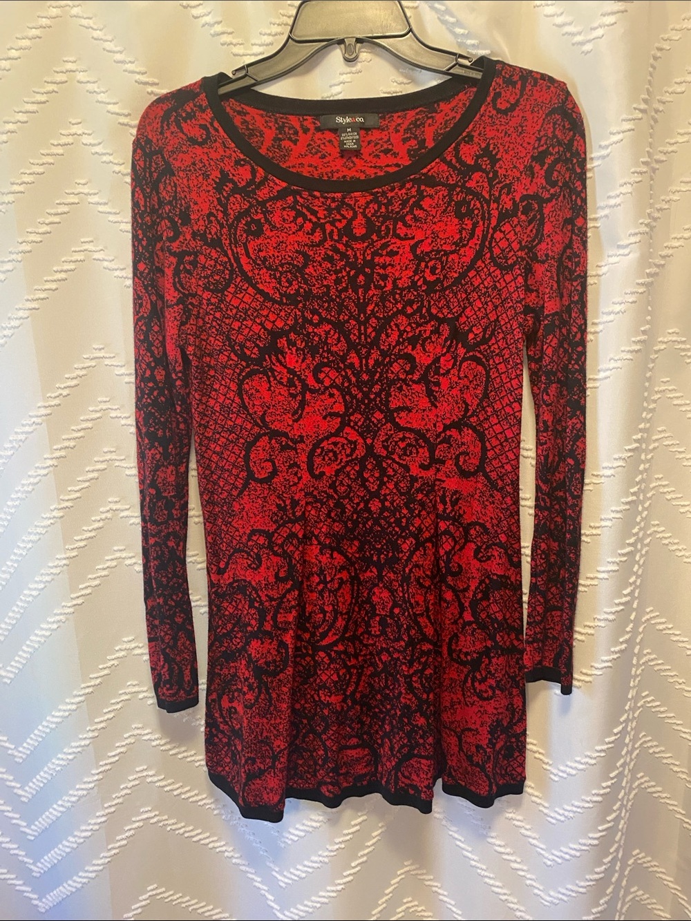 Style & Co. Size M Red and Black Long Sleeve Rayon Blend Patterned Tunic